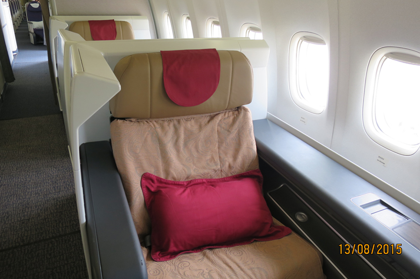 air china boeing 777 300 economy review