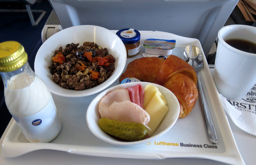 LH_FRA_Breakfast